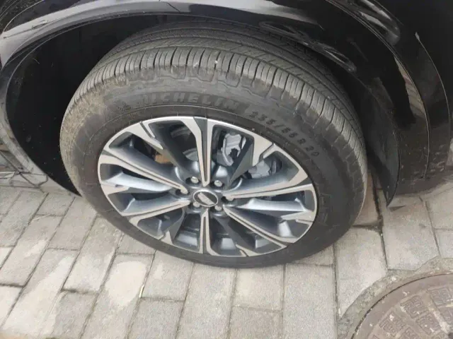 Cadillac XT5 — Фото автомобиля 24