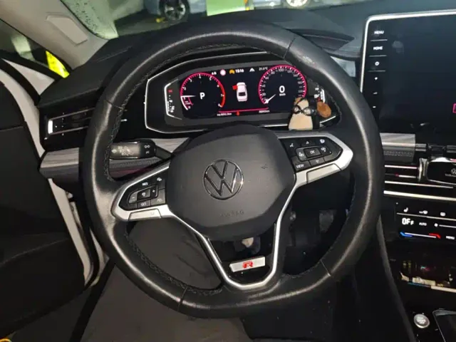 Volkswagen Sagitar — Фото автомобиля 15
