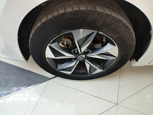 GAC Trumpchi M6 — Фото автомобиля 22