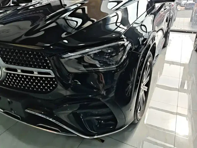 Mercedes-Benz GLE-Class — Фото автомобиля 23