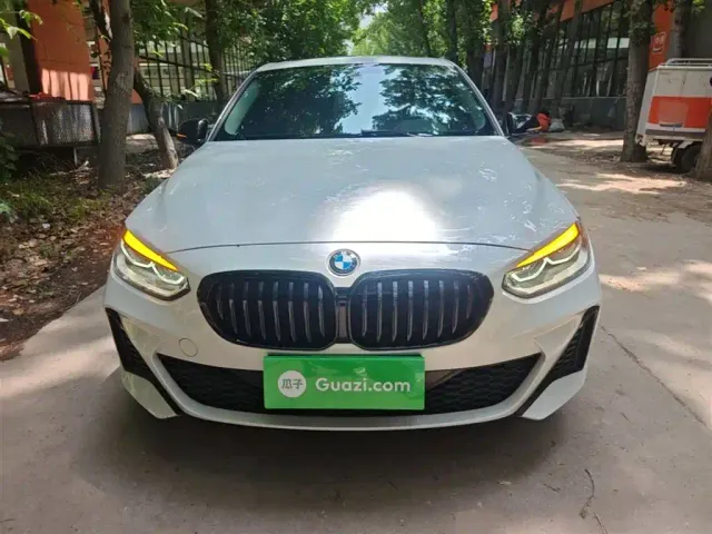 BMW 1 Series — Фото автомобиля 2
