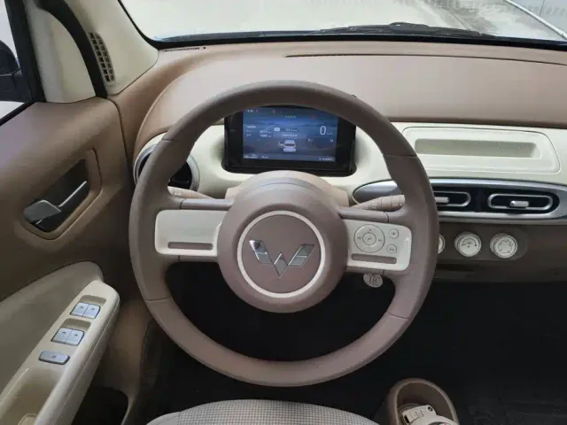 Wuling Hongguang Mini EV — Фото автомобиля 15
