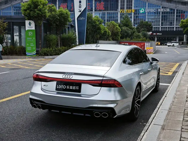 Audi A7 — Фото автомобиля 7