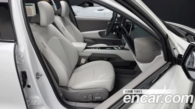 Hyundai Ioniq 6 — Фото автомобиля 11