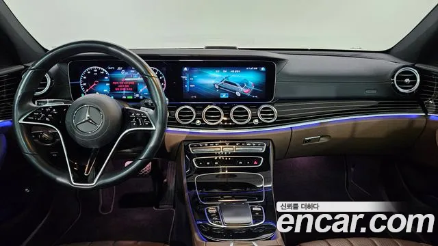 Mercedes-Benz E-Class — Фото автомобиля 7