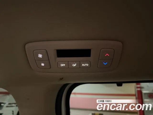Kia Carnival Generation 4 — Фото автомобиля 13