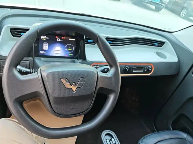 Wuling Hongguang Mini EV — Фото автомобиля 9