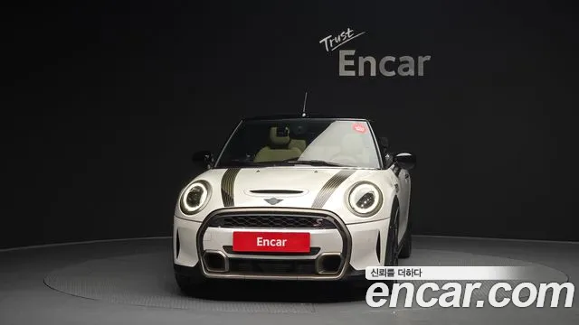 Mini Cooper Convertible — Фото автомобиля 3