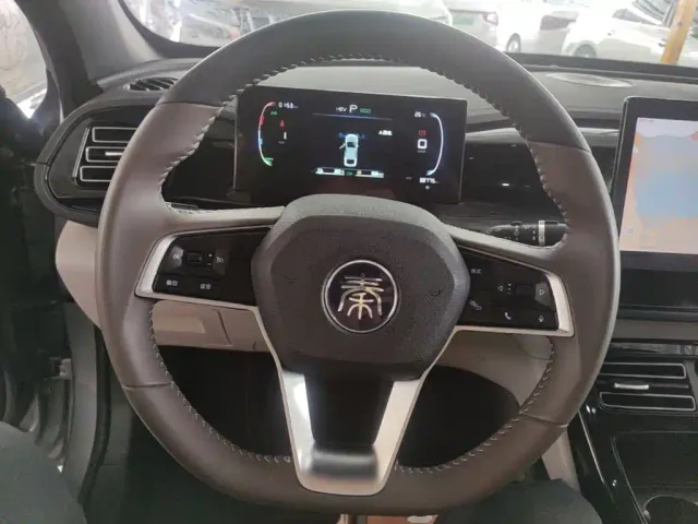 BYD Qin PLUS — Фото автомобиля 10