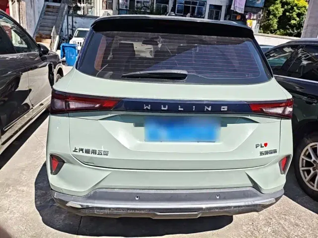 Wuling Asta — Фото автомобиля 5