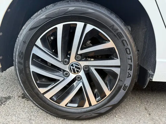 Volkswagen Lavida — Фото автомобиля 19