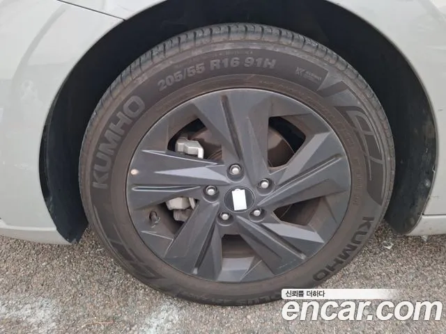Hyundai Avante CN7 — Фото автомобиля 14