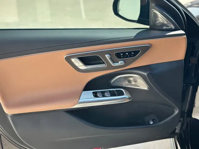 Mercedes-Benz E-Class — Фото автомобиля 5