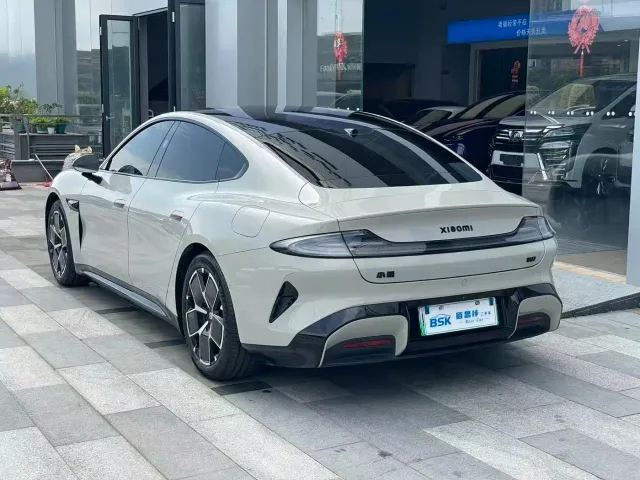 Xiaomi SU7 — Фото автомобиля 5