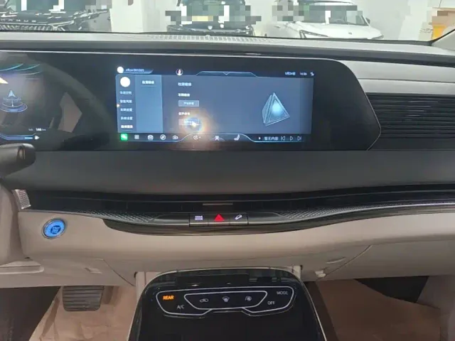 Forthing Xinghai V9 — Фото автомобиля 12