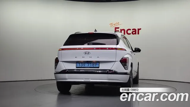 Hyundai Kona SX2 — Фото автомобиля 4