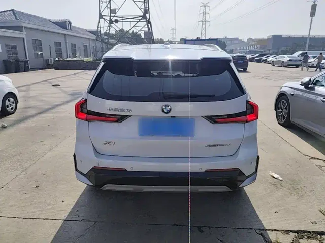 BMW X1 — Фото автомобиля 5