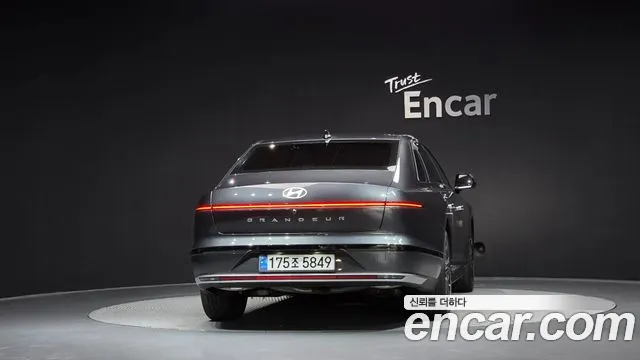 Hyundai Grandeur Grandeur (GN7) 2.5 Бензин 2WD — Фото автомобиля 4
