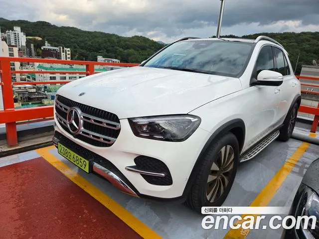 Фотография автомобиля — Mercedes-Benz GLE-Class