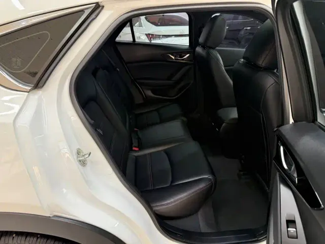 Mazda CX-4 — Фото автомобиля 22