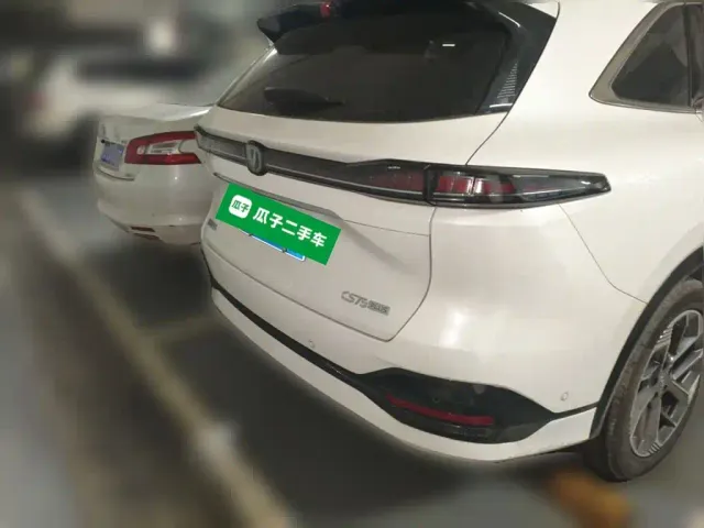 Changan CS75 Plus — Фото автомобиля 3