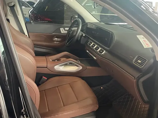 Mercedes-Benz GLE-Class — Фото автомобиля 8