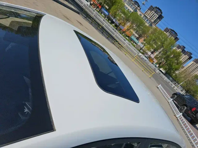 Roewe i5 — Фото автомобиля 22