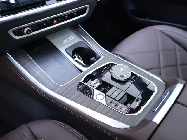 BMW X5 — Фото автомобиля 12
