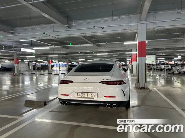 Mercedes-Benz AMG GT 4 двери 43 4MATIC+ — Фото автомобиля 4