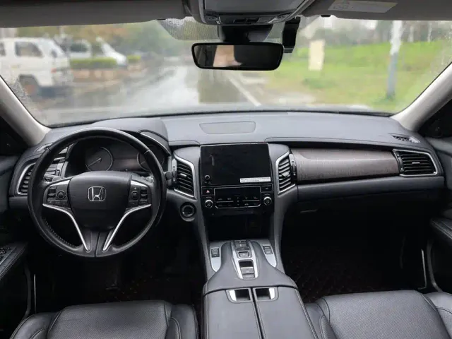Honda Avancier — Фото автомобиля 10