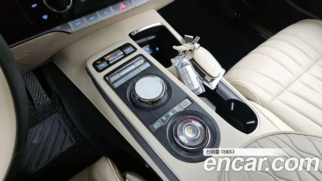 Genesis GV70 2.5T Бензин AWD — Фото автомобиля 7