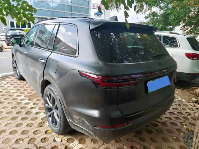 Li Auto ONE — Фото автомобиля 6