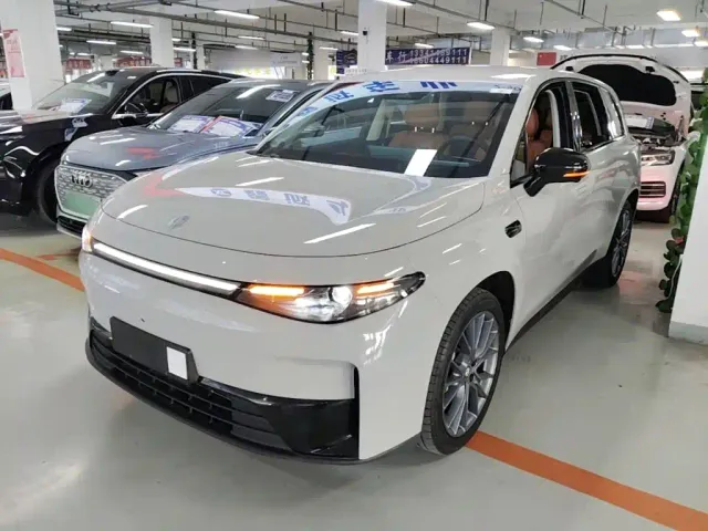 Фотография автомобиля — Leapmotor C10