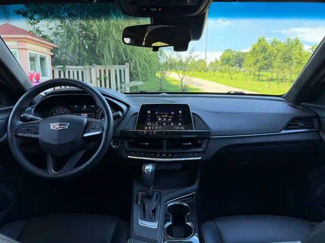 Cadillac Cadillac CT4 2022 28T Fashion Style — Фото автомобиля 11