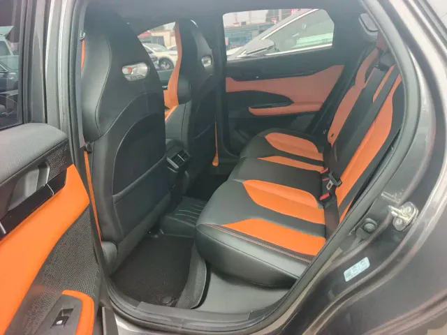 Changan Changan UNI-V 2023 1.5T Premium Edition — Фото автомобиля 10