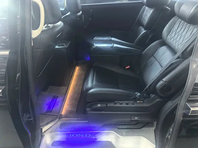 Honda Elysion — Фото автомобиля 7