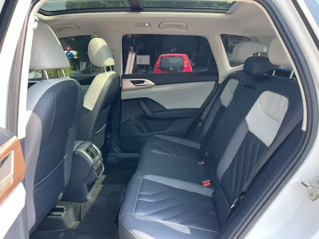 Volkswagen Tharu — Фото автомобиля 6