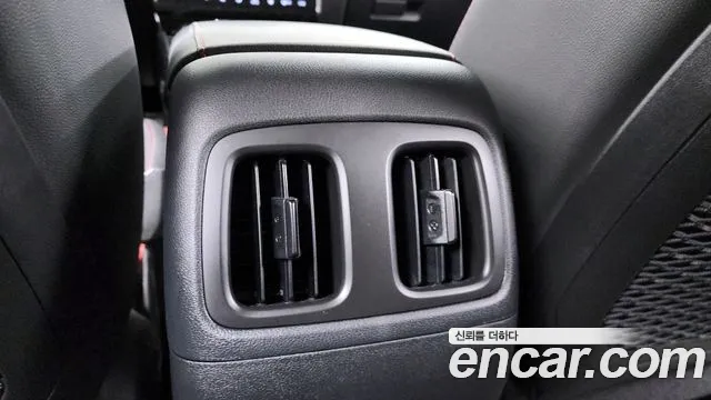 Hyundai Tucson Tucson (NX4) Дизель 2.0 2WD — Фото автомобиля 19