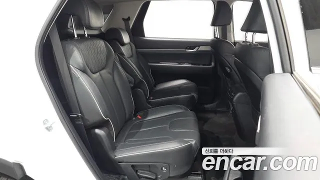 Hyundai Palisade Palisade Дизель 2.2 2WD — Фото автомобиля 11