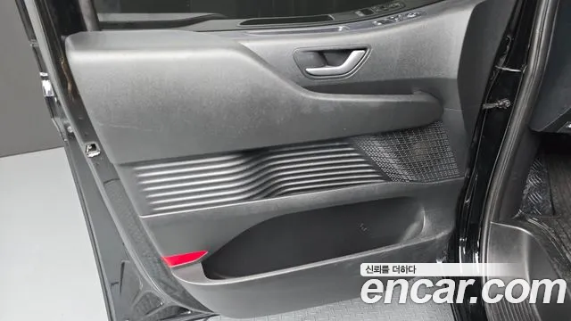 Hyundai Staria Staria Карго 3 места — Фото автомобиля 24