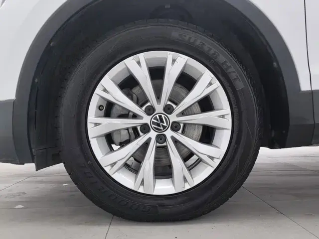 Volkswagen Tiguan L — Фото автомобиля 17