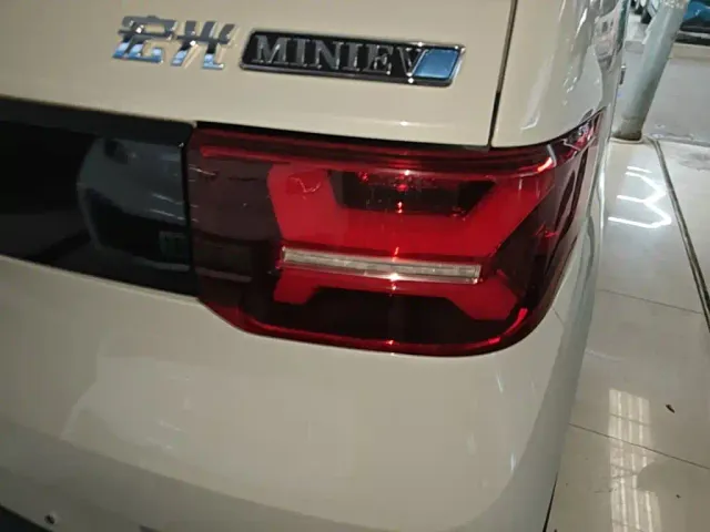 Wuling Hongguang Mini EV — Фото автомобиля 7