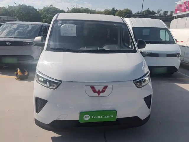 Wuling Yangguang — Фото автомобиля 2