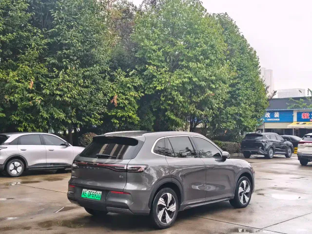 Geely Galaxy E5 — Фото автомобиля 13
