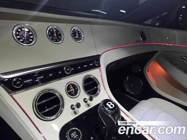 Bentley Continental — Фото автомобиля 8