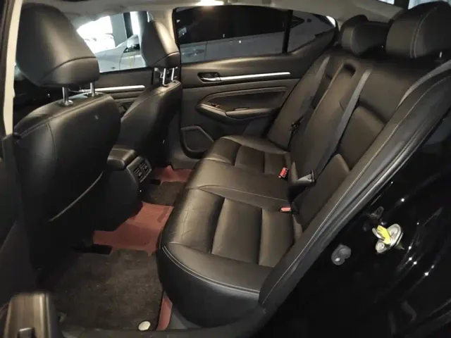 Nissan Teana — Фото автомобиля 16