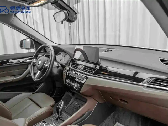 BMW X1 — Фото автомобиля 14