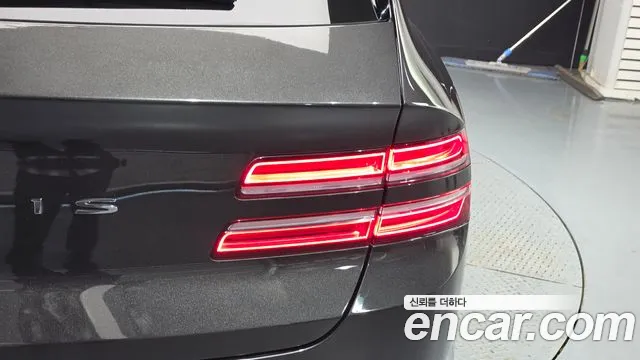 Genesis GV80 — Фото автомобиля 8