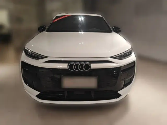 Audi Q6L e-tron — Фото автомобиля 4