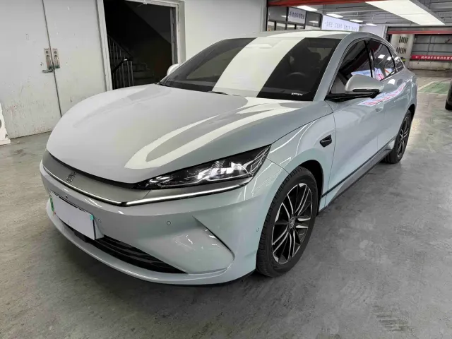 Фотография автомобиля — BYD Qin L